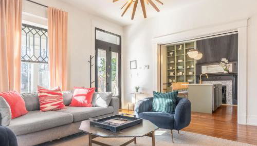 Notes of Southern Charm - Walkable to Food & Shops - Foto 2