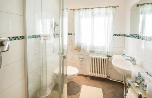 Café Chiemgau und Gästehaus - Foto 50