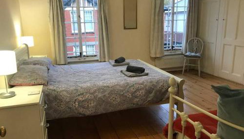 Stunning Georgian Town house with Open Fire, Piano & Games Room - Foto 4