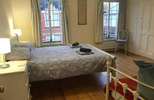 Stunning Georgian Town house with Open Fire, Piano & Games Room - Foto 4