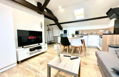 Nid Douillet Rénové - Centre-Ville - WIFI - Smart TV - Gare 8 min - Foto 5