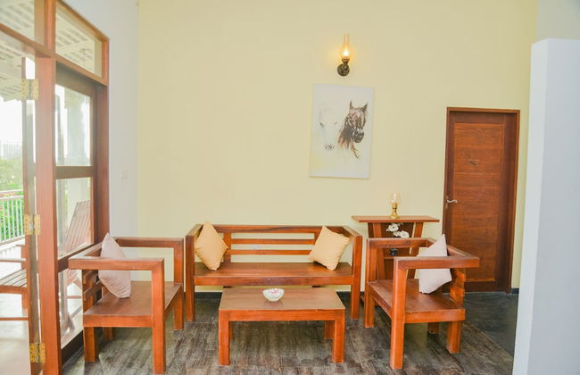 Sandaya's Place - Photo 2