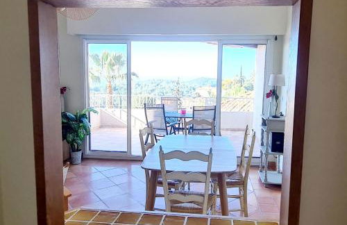 HAMEAU DES AMANDIERS VUE MER - PISCINE, GOLF et TENNIS PRIVE - Foto 16