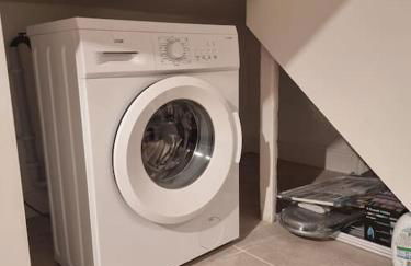 Entire Ground Floor Flat, Free Off-Street Parking and Large Garden - Foto 11