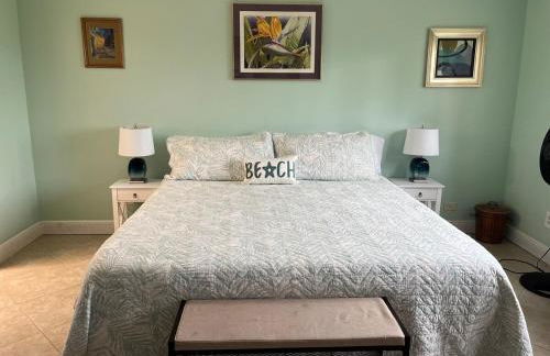 Dreamy Condo 2 minute walk to Beach w King Size Bd - Foto 30