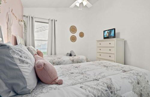 618 - Fabulous Light Bright 4 Bed Pool Home - Foto 7