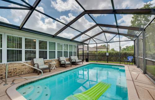 Heated Pool and 4-in-1 Grill Spring Hill Haven! - Foto 25