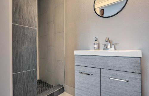 Family-Friendly Redmond Getaway Walk to Dtwn - Photo 2