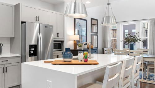 Steps from River & Old Town - Hot Tub & King Bed - Foto 4