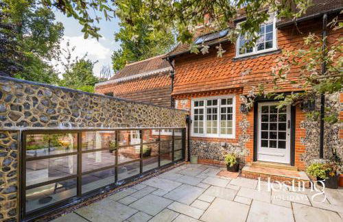 The Writers Retreat - Photo 6