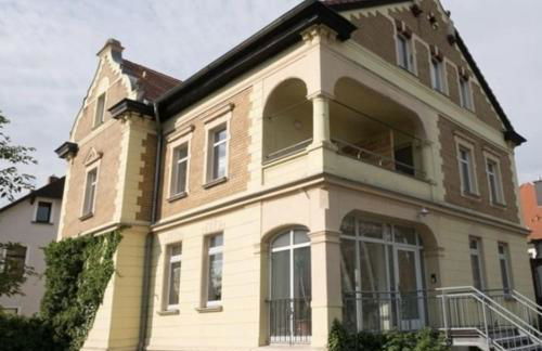 Ferienwohnung direkt am Kurpark mit Gradierwerk Solestadt - Foto 1