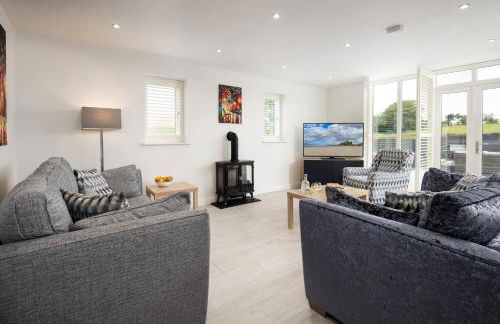 Sunset View, Hot Tub Haven for max 8 people - Photo 4