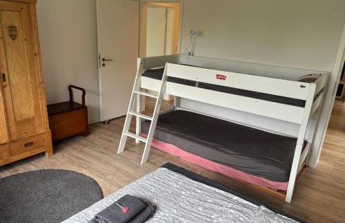 Großes ruhiges Haus 125 qm bei Hamburg - Familien, Gruppen & Business, 100 MBit Glasfaser-WLAN, Kamin, Garten 760qm - Foto 11