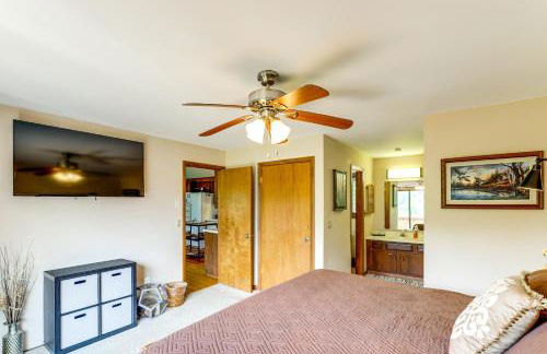 Maggie Valley Mountain Escape with Fireplace and Deck! - Foto 14