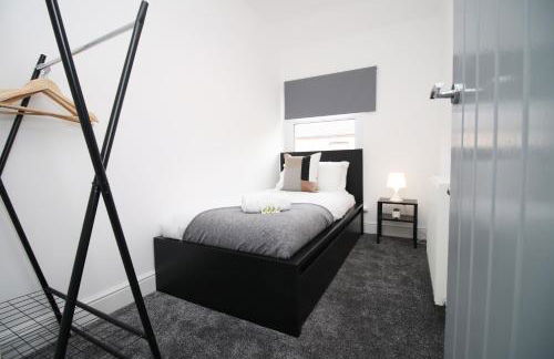 3-Bed Townhouse - Central, Free parking - Foto 24