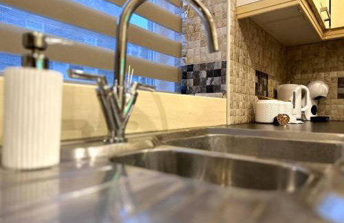 Joyful Jungle Jewel wBalcony & Foozeball-Ferndale - Foto 27