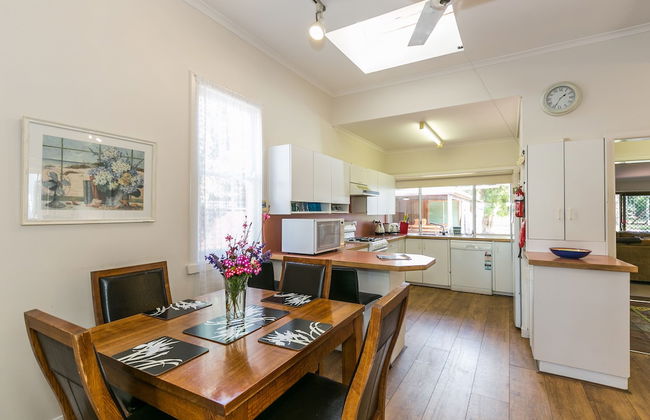 Beachfront Cottages Torquay - Foto 16