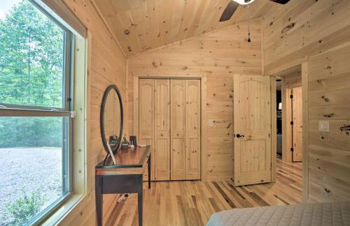 Private Hot Tub and EV Charger Cozy Murphy Cabin! - Foto 16