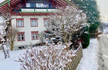 Ferienwohnung RESL - geschmackvoll renoviert & zentral im historischen Schindelhaus - Foto 2