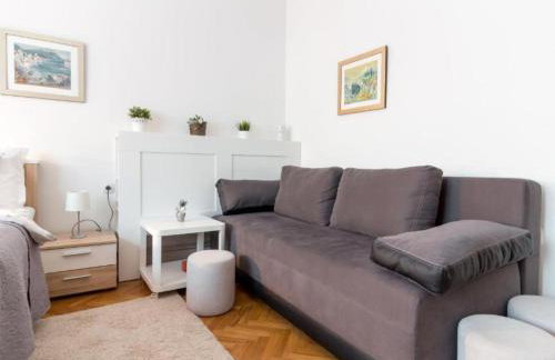 Studio apartment Studio with Garden View - Photo 2