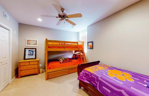 Boat Dock Lake-View Retreat 5 Mi to Dtwn Clemson - Foto 19