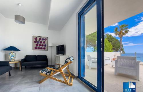 CALALUNGA PIETRAGRANDE - Exclusive Shoreline Haven - Photo 18