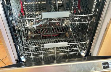 Big 6 Beds Home, Free Private Parking, TV, Garden - Foto 32