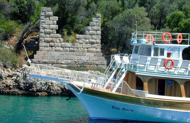 Balade en bateau dans le golfe de Gokova - Photo 1
