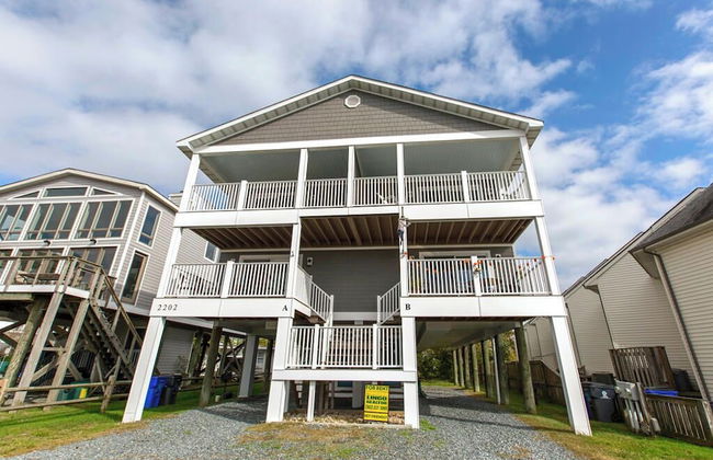 Bayard Avenue 2202a - Photo 1