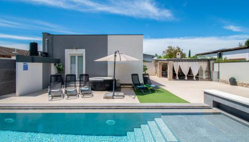 Villa Marsel with Pool & Jacuzzi by Istrabook - Foto 5