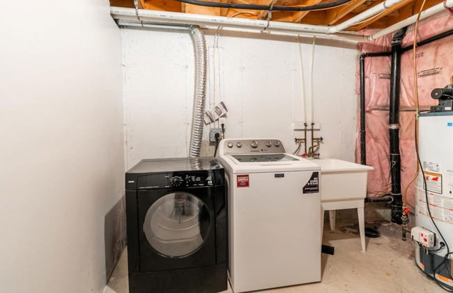 Luxury 3BR 2 5BA Townhome Private HOT TUB GYM BBQ Sauna - Foto 12