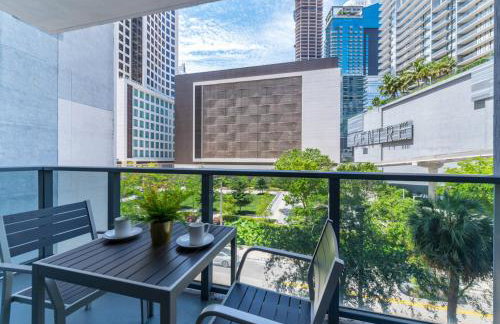 Spacious and bright in the heart of Brickell - Foto 25