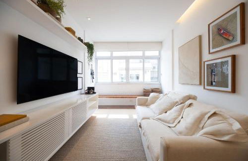 Building - El Paso - Stylish Accommodations in Leblon - Photo 14