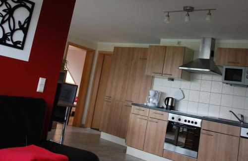 FERIENHOF KATZENMAIER, Bauernhof- und Familienurlaub am BODENSEE, großzügig wohnen, MESSENAH und teils BARRIEREFREI, Spielangebot für drinnen und draußen, Parkplatz am Haus, gute ÖPNV-Anbindung - Foto 4