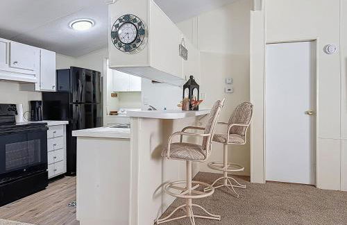 Forest Hideaway • Screened Porch • Grill - Foto 17