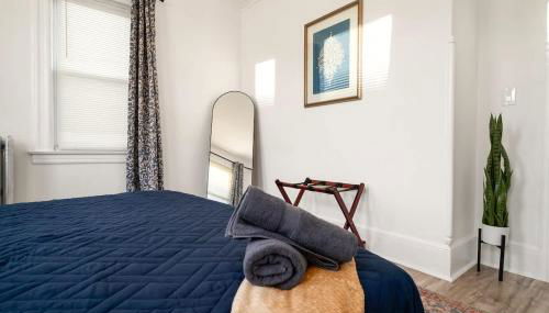 Whole House Near NYC and Transit with Game Room Fire Pit and King Bed - Foto 2