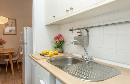 Urban Nest Retreat - Photo 14