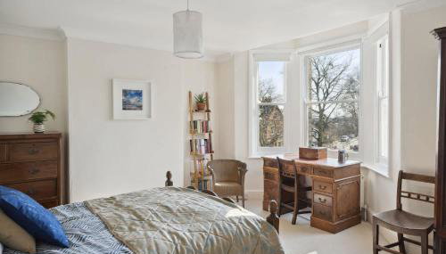 Beautiful Victorian Home on Peaceful Green Square - Foto 3