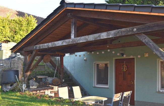 Serene Holiday Home in Naumburg near River - Foto 16