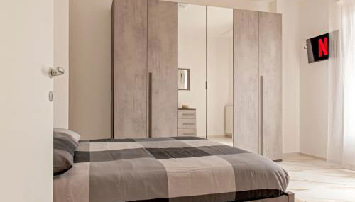 SEASIDE LOFT - 3 camere,2 bagni a 300 mt dal mare - Photo 2, wardrobe