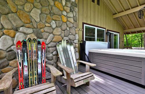Fun In Fun Out Ski Home - Upper Unit, Renovated 3BR-2BA, Hot Tub, Close to Resort - Foto 30