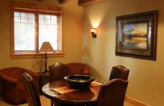 Luxury Home with Stunning 4 Peak Views - Foto 26