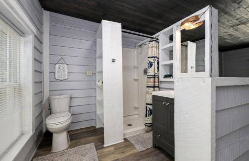 Dog Friendly Lakeside Escape with Hammock and Fire Pit - Foto 11