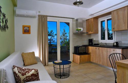 House in Εndless green - Arethousa, Ikaria - Photo 5