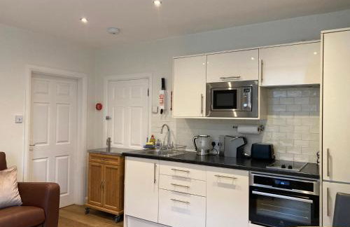 The Apartment, 24 West End Terrace, Winchester - Photo 5