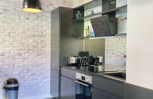 Purple House - Photo 51