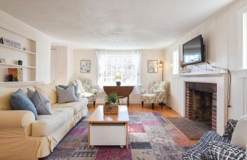 15556 - Walk to Skaket Beach or Bike to Rail Trail w Outdoor Shower SUP Board Ping Pong Table - Foto 1