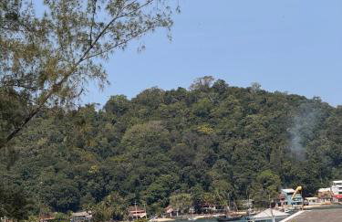 Room accommodates up to 5 complete apartment - Foto 2