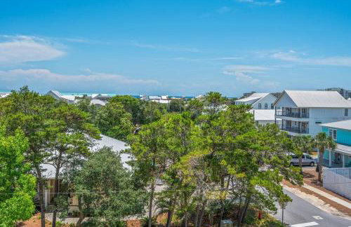 2 Blocks to the Beach! Pool & Golf Cart, Sleeps 21 - Foto 60