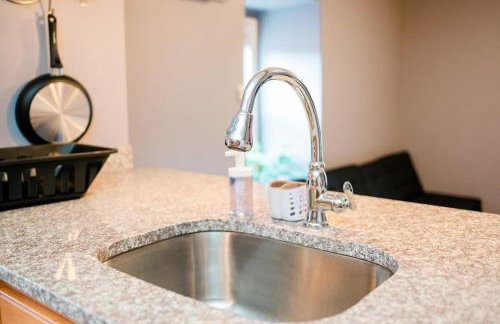 Comfort Suite - Walkable - GroupStay - Foto 16